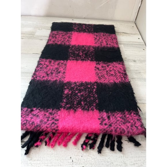 Victoria’s Secret woman’s pink black plaid rectangular scarf with fringe - Picture 2 of 5